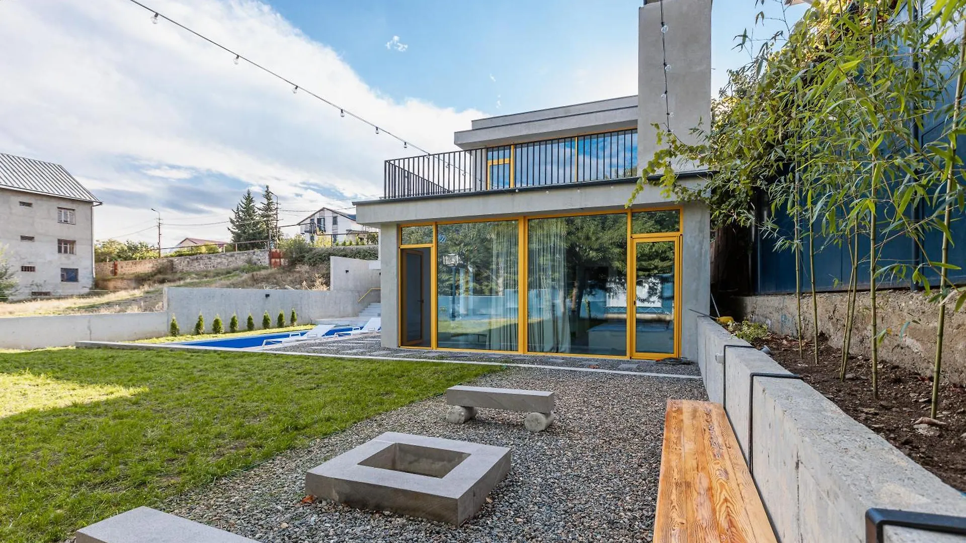 Villa Tabori Hill - Modern 7Br Villa Near Old Tbilisi