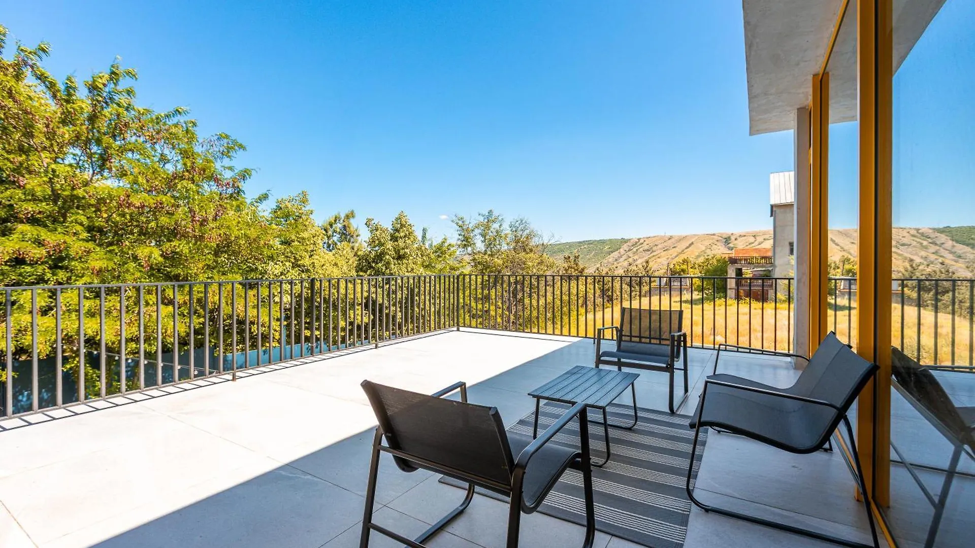 Villa Tabori Hill - Modern 7Br Villa Near Old Tbilisi 0*,  Georgien