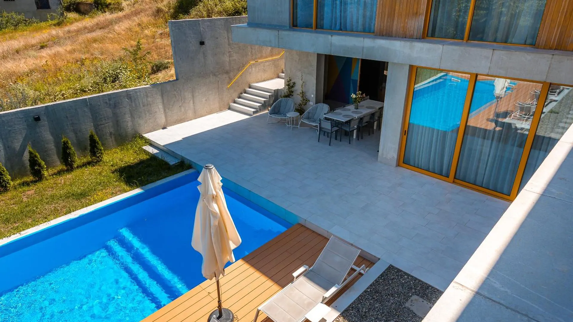 Villa Tabori Hill - Modern 7Br Villa Near Old Tbilisi