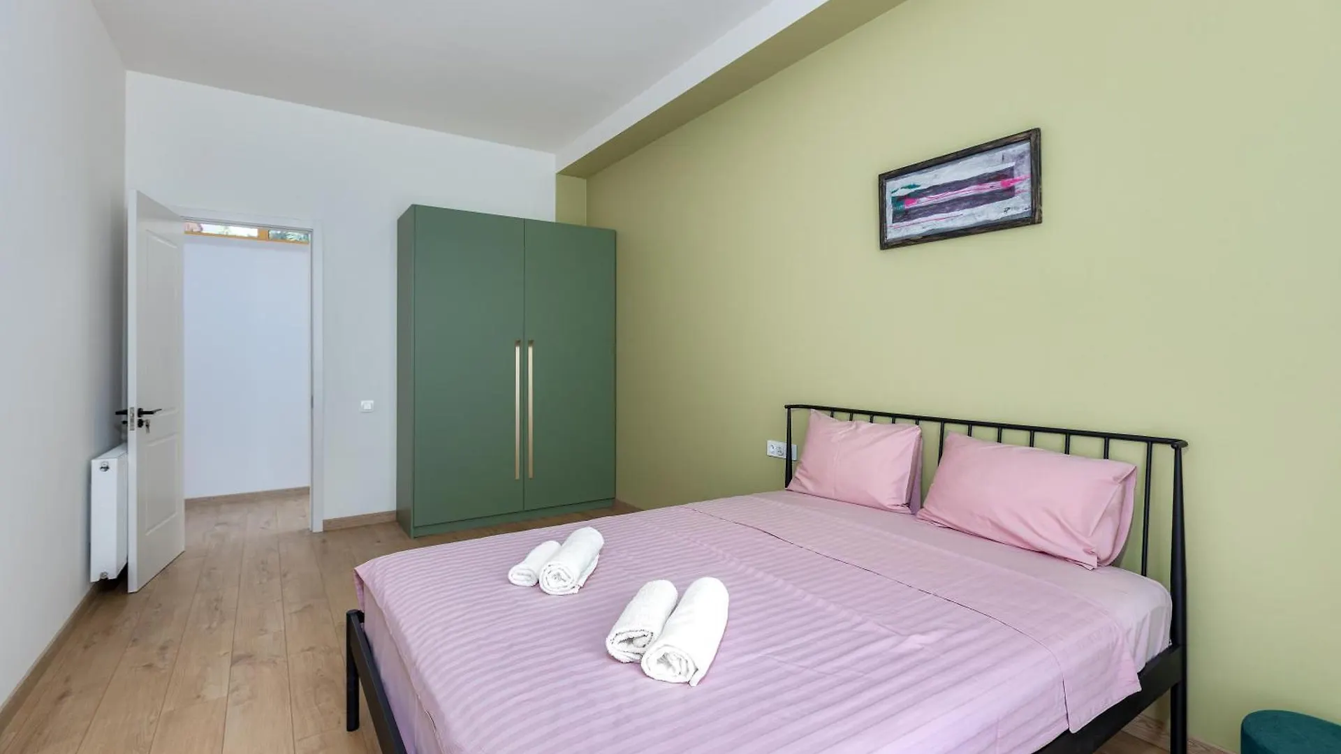 Villa Tabori Hill - Modern 7Br Villa Near Old Tbilisi 0*,